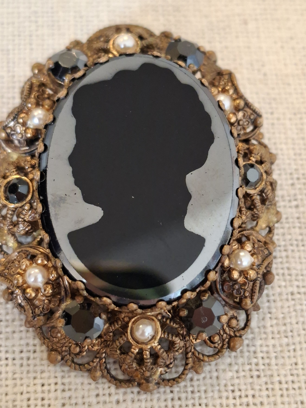Vintage Black Cameo Pendant Brooch with Gold Filigree and Pearls